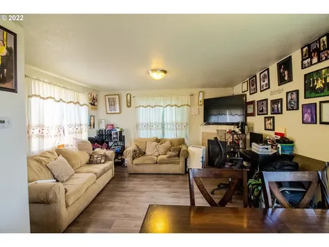 2719 SE 136th Place Portland OR 97236