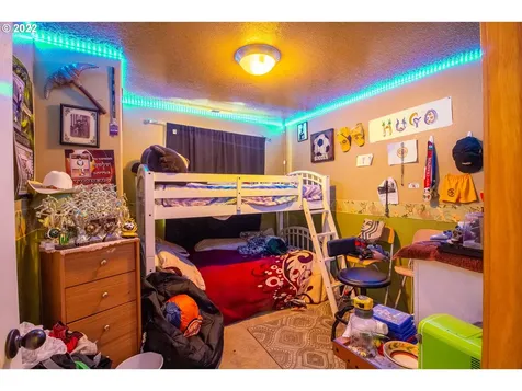 2719 SE 136th Place Portland OR 97236