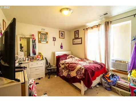 2719 SE 136th Place Portland OR 97236