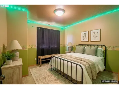 2719 SE 136th Place Portland OR 97236