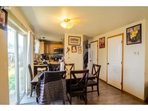 2719 SE 136th Place Portland OR 97236
