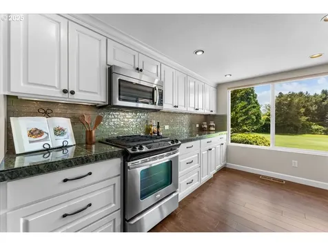10620 SW Highland Drive Portland OR 97224