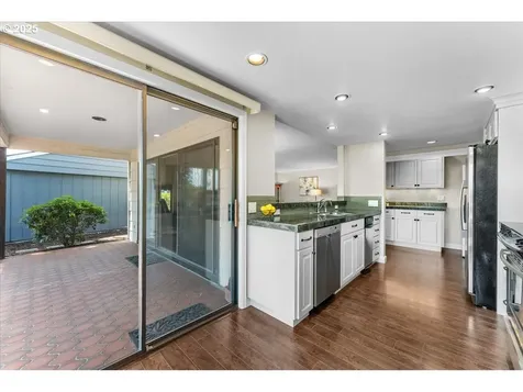 10620 SW Highland Drive Portland OR 97224