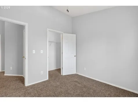 2571 Graystone Drive Woodburn OR 97071