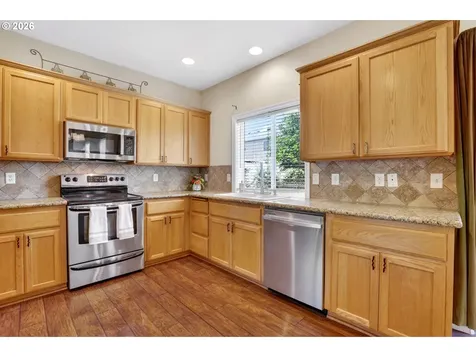 2571 Graystone Drive Woodburn OR 97071