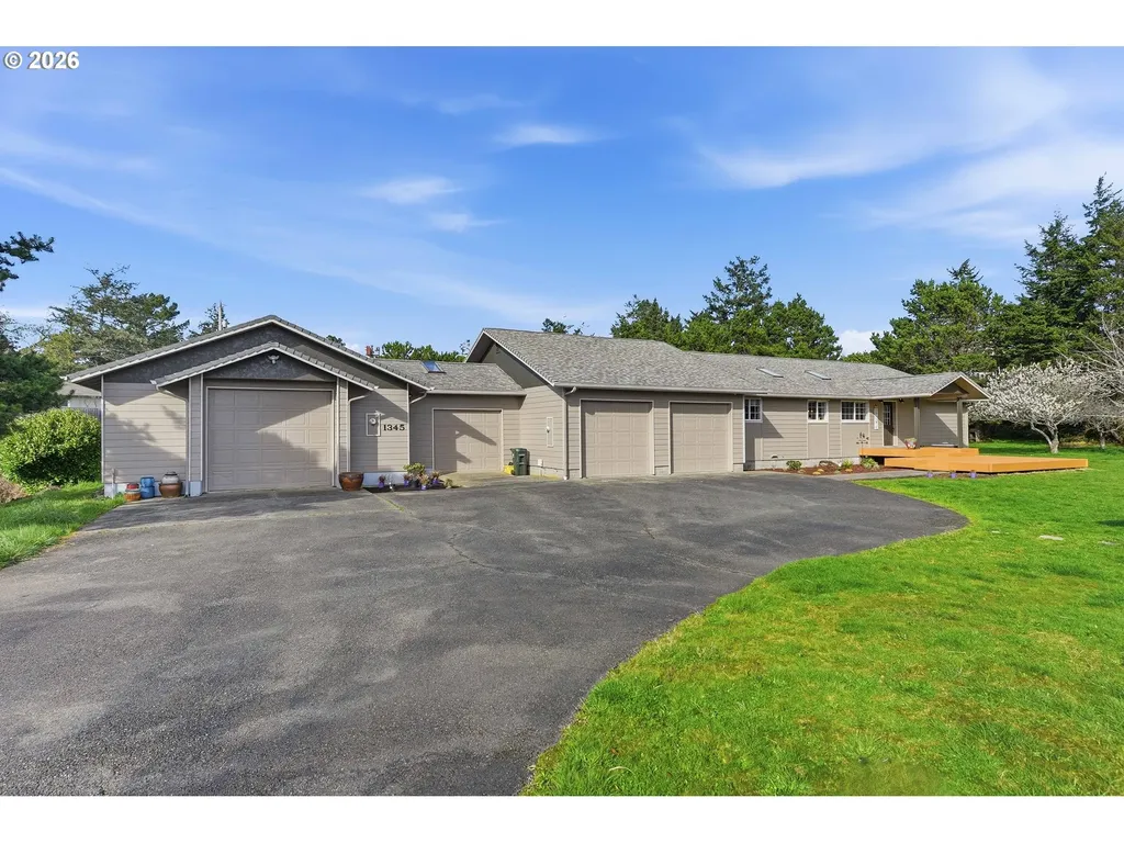 1345 Sanford Street Coos Bay OR 97420