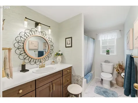 1345 Sanford Street Coos Bay OR 97420