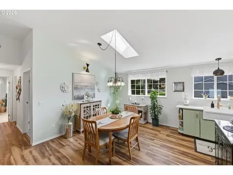 1345 Sanford Street Coos Bay OR 97420