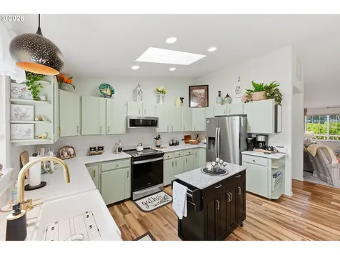 1345 Sanford Street Coos Bay OR 97420