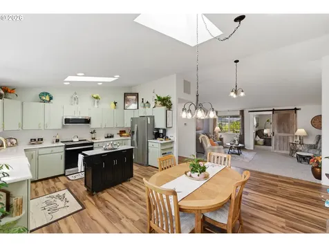 1345 Sanford Street Coos Bay OR 97420