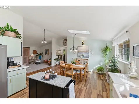 1345 Sanford Street Coos Bay OR 97420