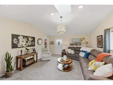 1345 Sanford Street Coos Bay OR 97420