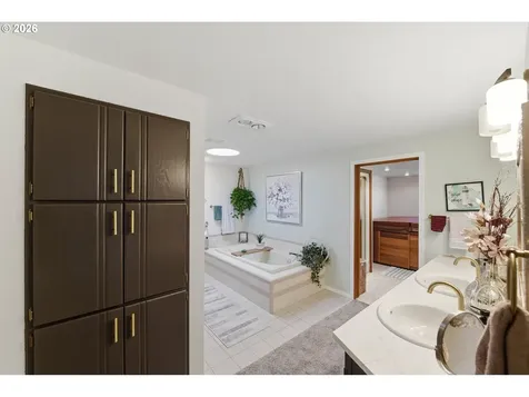 1345 Sanford Street Coos Bay OR 97420