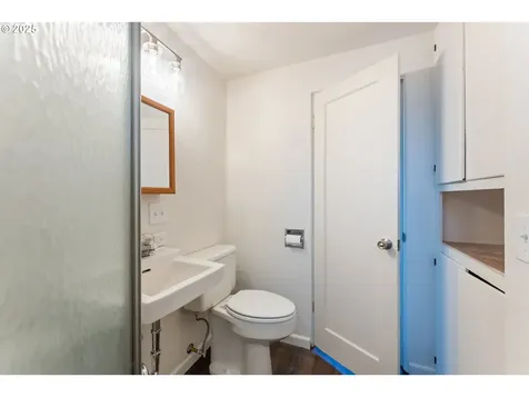 270 S Morrison Street Coos Bay OR 97420