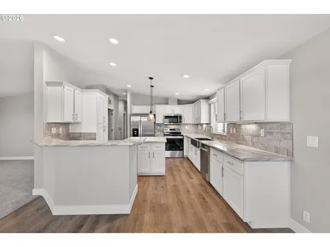 4155 NE Three Mile Lane Mcminnville OR 97128