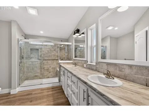 4155 NE Three Mile Lane Mcminnville OR 97128