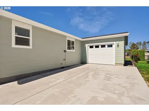 4155 NE Three Mile Lane Mcminnville OR 97128