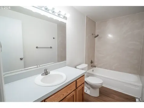 3080 Harlow Road Eugene OR 97401