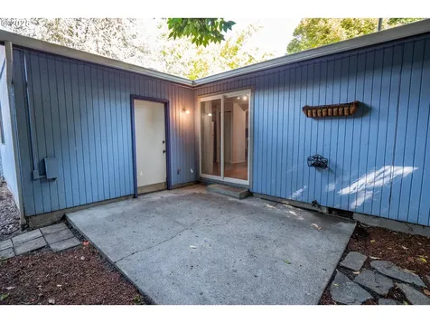 3080 Harlow Road Eugene OR 97401