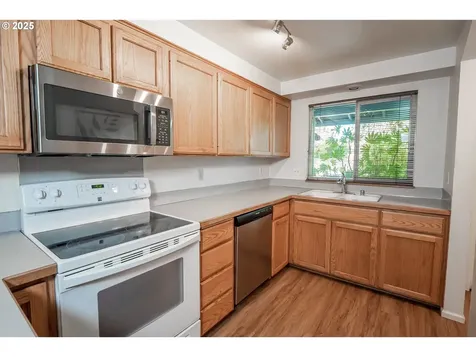 3080 Harlow Road Eugene OR 97401