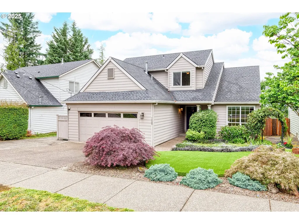 7409 SW Locust Street Portland OR 97223