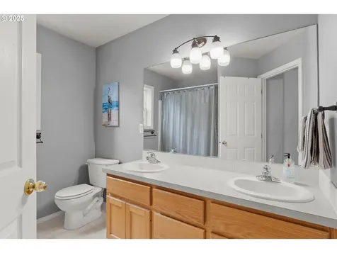7409 SW Locust Street Portland OR 97223