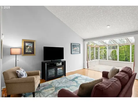 7409 SW Locust Street Portland OR 97223