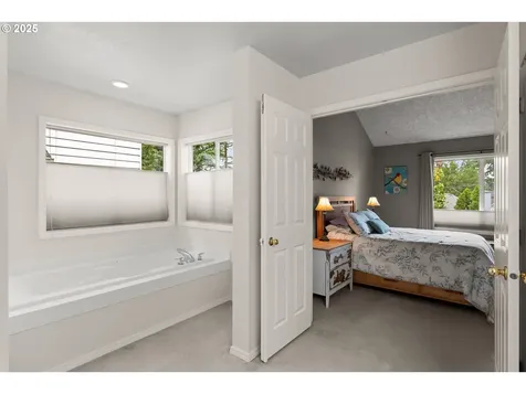 7409 SW Locust Street Portland OR 97223