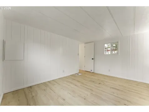 570 N 10th Avenue Cornelius OR 97113