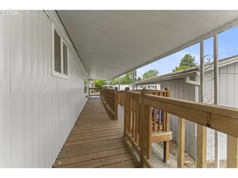 570 N 10th Avenue Cornelius OR 97113