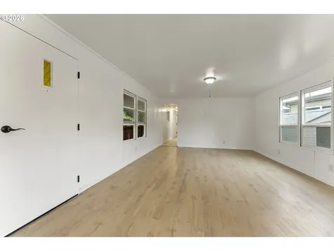 570 N 10th Avenue Cornelius OR 97113