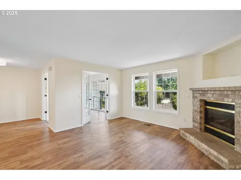 4202 L Circle Washougal WA 98671