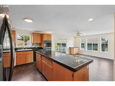 4202 L Circle Washougal WA 98671