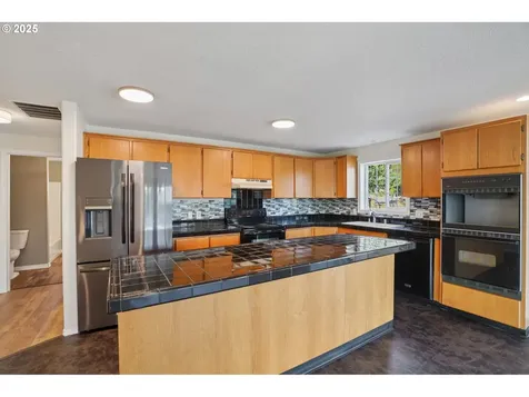 4202 L Circle Washougal WA 98671