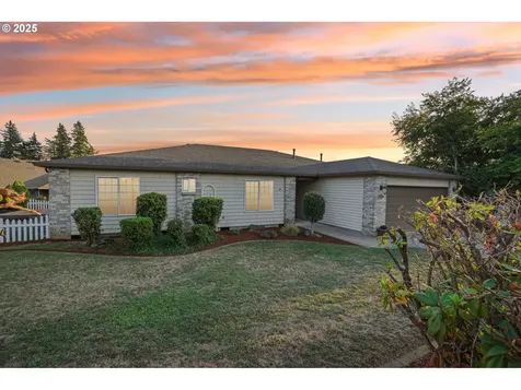 4202 L Circle Washougal WA 98671