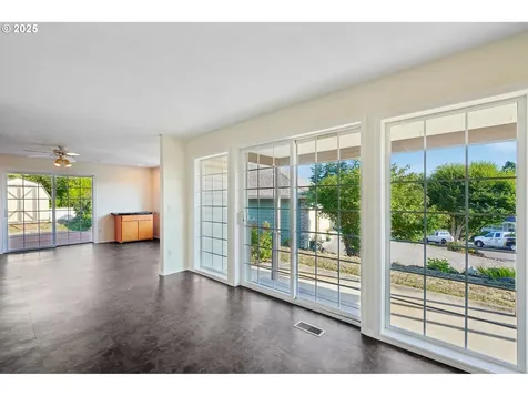 4202 L Circle Washougal WA 98671