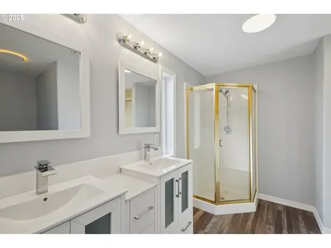 4202 L Circle Washougal WA 98671