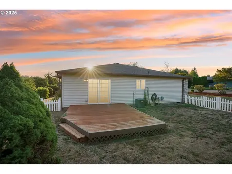 4202 L Circle Washougal WA 98671