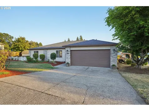 4202 L Circle Washougal WA 98671