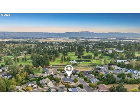 4202 L Circle Washougal WA 98671
