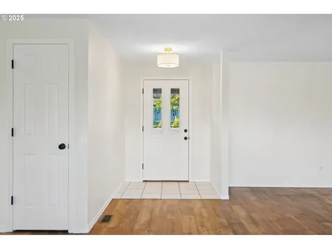 4202 L Circle Washougal WA 98671