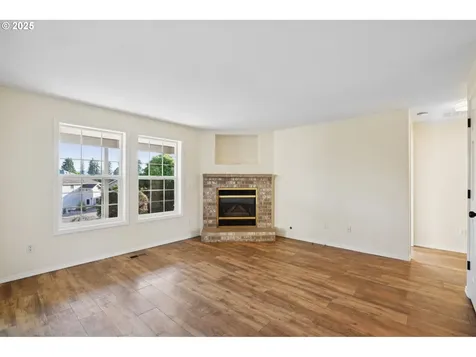 4202 L Circle Washougal WA 98671
