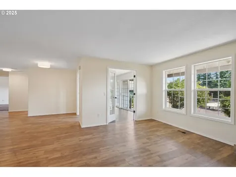 4202 L Circle Washougal WA 98671