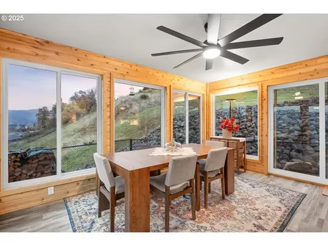 635 Valley Vista Street Sutherlin OR 97479