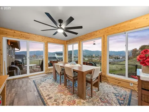 635 Valley Vista Street Sutherlin OR 97479