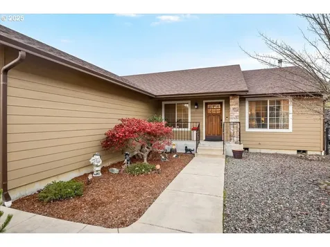 635 Valley Vista Street Sutherlin OR 97479