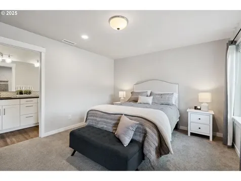 3991 SE Century Boulevard Hillsboro OR 97123