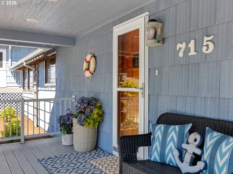715 N Laurel Street Cannon Beach OR 97110