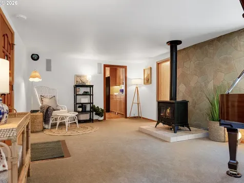 715 N Laurel Street Cannon Beach OR 97110