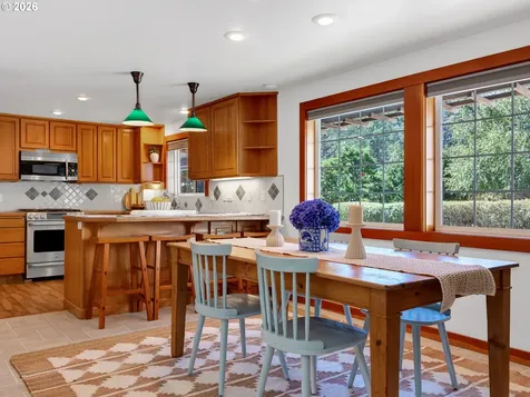 715 N Laurel Street Cannon Beach OR 97110